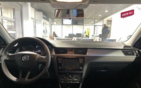 Skoda Rapid I, 2018 год, 1 250 000 рублей, 11 фотография