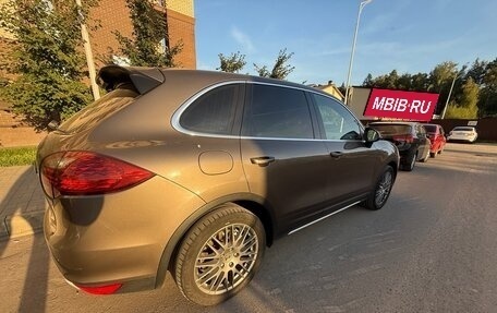 Porsche Cayenne III, 2011 год, 1 880 000 рублей, 26 фотография
