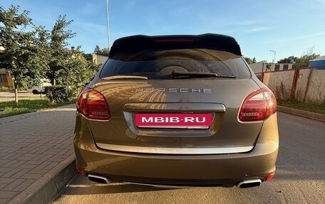 Porsche Cayenne III, 2011 год, 1 880 000 рублей, 28 фотография