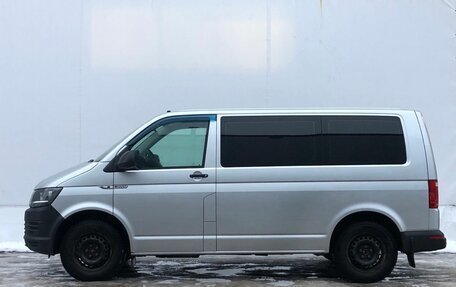 Volkswagen Caravelle T6 рестайлинг, 2017 год, 2 355 000 рублей, 8 фотография