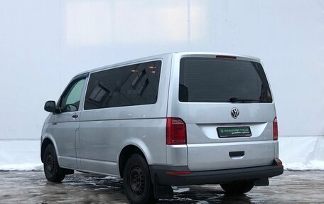 Volkswagen Caravelle T6 рестайлинг, 2017 год, 2 355 000 рублей, 7 фотография