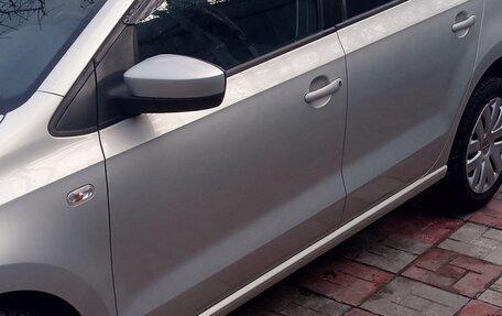 Volkswagen Polo VI (EU Market), 2013 год, 935 000 рублей, 2 фотография