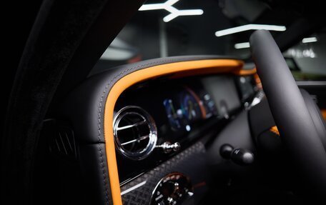 Rolls-Royce Cullinan, 2025 год, 97 900 000 рублей, 35 фотография