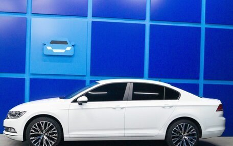 Volkswagen Passat B8 рестайлинг, 2018 год, 2 050 000 рублей, 2 фотография