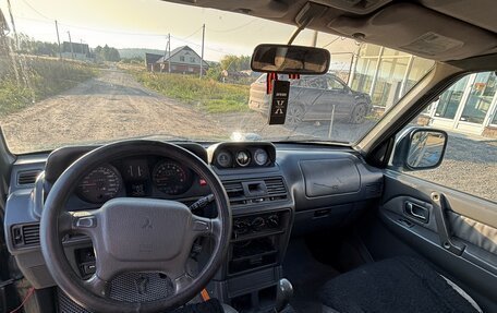 Mitsubishi Pajero III рестайлинг, 1996 год, 650 000 рублей, 8 фотография