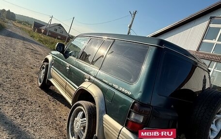 Mitsubishi Pajero III рестайлинг, 1996 год, 650 000 рублей, 2 фотография
