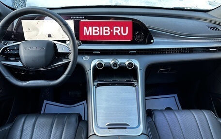 CheryExeed TXL, 2023 год, 2 950 000 рублей, 6 фотография