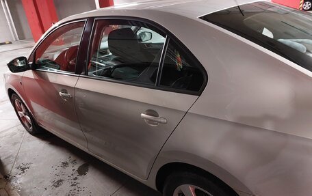 Skoda Rapid I, 2014 год, 1 000 000 рублей, 4 фотография