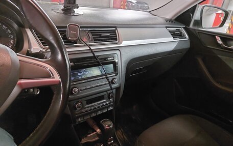 Skoda Rapid I, 2014 год, 1 000 000 рублей, 9 фотография