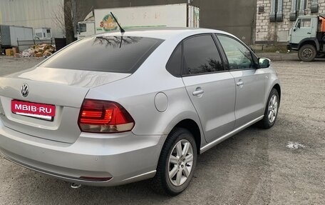 Volkswagen Polo VI (EU Market), 2016 год, 840 000 рублей, 2 фотография