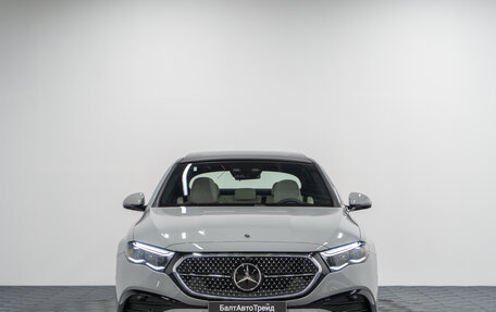 Mercedes-Benz E-Класс, 2025 год, 9 990 000 рублей, 5 фотография