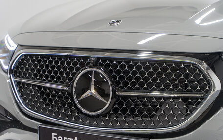 Mercedes-Benz E-Класс, 2025 год, 9 990 000 рублей, 2 фотография