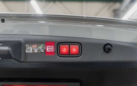 Mercedes-Benz E-Класс, 2025 год, 9 990 000 рублей, 28 фотография