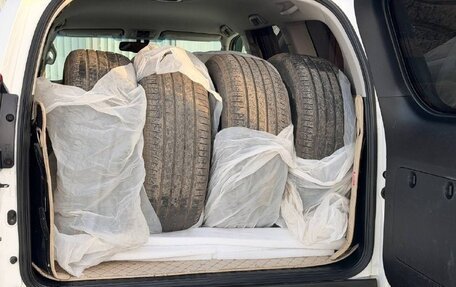 Toyota Land Cruiser Prado 150 рестайлинг 2, 2016 год, 3 575 000 рублей, 24 фотография