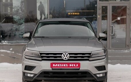 Volkswagen Tiguan II, 2018 год, 3 280 000 рублей, 2 фотография