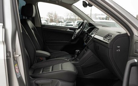 Volkswagen Tiguan II, 2018 год, 3 280 000 рублей, 19 фотография