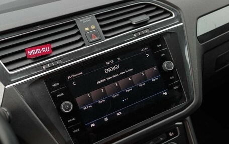 Volkswagen Tiguan II, 2018 год, 3 280 000 рублей, 14 фотография