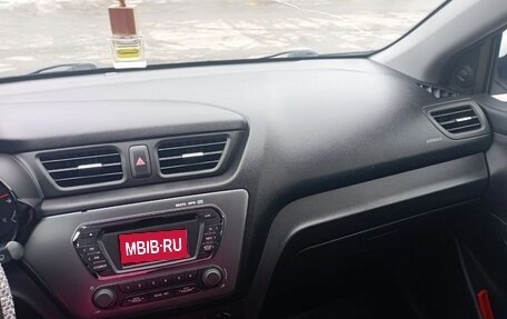 KIA Rio III рестайлинг, 2015 год, 850 000 рублей, 1 фотография