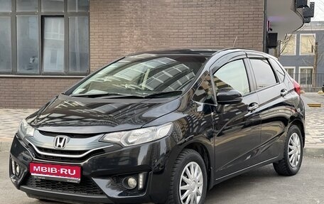 Honda Fit III, 2014 год, 850 000 рублей, 1 фотография