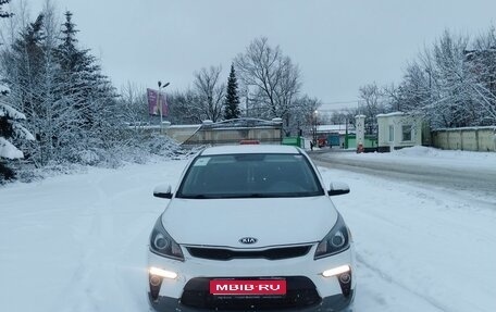 KIA Rio IV, 2018 год, 1 040 000 рублей, 1 фотография