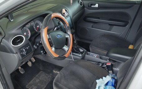 Ford Focus II рестайлинг, 2006 год, 450 000 рублей, 18 фотография