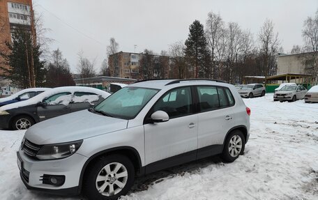 Volkswagen Tiguan I, 2011 год, 770 000 рублей, 2 фотография