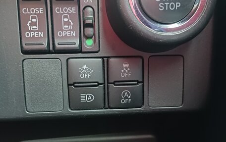 Toyota Roomy I, 2019 год, 1 580 000 рублей, 11 фотография