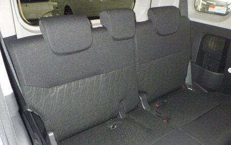 Toyota Roomy I, 2019 год, 1 580 000 рублей, 22 фотография