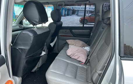 Toyota Land Cruiser 100 рестайлинг 2, 2007 год, 1 900 000 рублей, 5 фотография