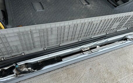 Toyota Land Cruiser 100 рестайлинг 2, 2007 год, 1 900 000 рублей, 6 фотография