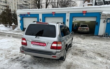 Toyota Land Cruiser 100 рестайлинг 2, 2007 год, 1 900 000 рублей, 10 фотография