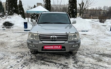Toyota Land Cruiser 100 рестайлинг 2, 2007 год, 1 900 000 рублей, 13 фотография