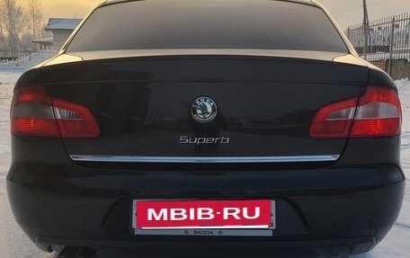 Skoda Superb III рестайлинг, 2010 год, 799 000 рублей, 3 фотография