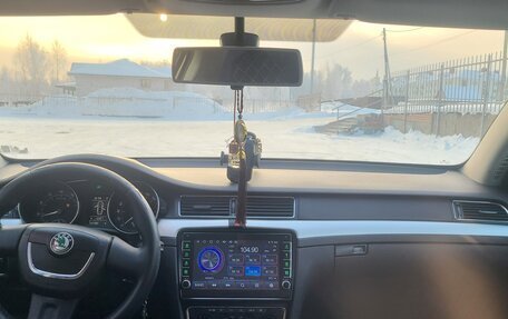 Skoda Superb III рестайлинг, 2010 год, 799 000 рублей, 10 фотография