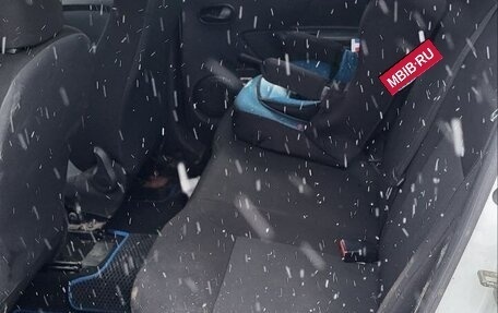 Renault Logan II, 2016 год, 349 990 рублей, 11 фотография