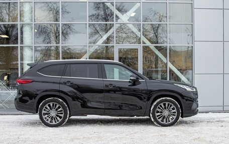 Toyota Highlander, 2025 год, 6 350 000 рублей, 4 фотография