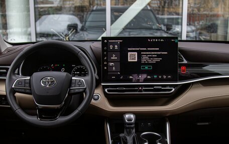 Toyota Highlander, 2025 год, 6 350 000 рублей, 9 фотография