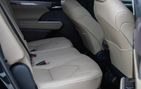 Toyota Highlander, 2025 год, 6 350 000 рублей, 17 фотография