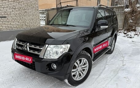 Mitsubishi Pajero IV, 2013 год, 2 150 000 рублей, 2 фотография