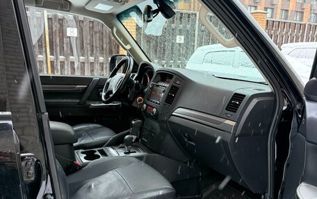 Mitsubishi Pajero IV, 2013 год, 2 150 000 рублей, 10 фотография