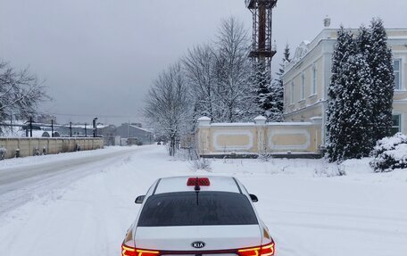 KIA Rio IV, 2018 год, 1 040 000 рублей, 4 фотография