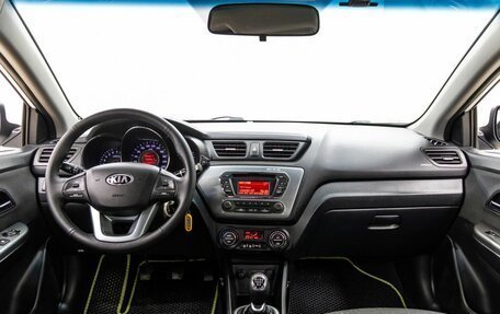 KIA Rio III рестайлинг, 2013 год, 1 098 000 рублей, 15 фотография