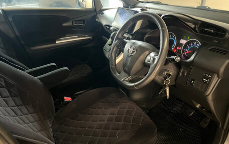 Toyota Wish II, 2010 год, 1 299 000 рублей, 11 фотография