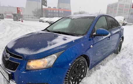 Chevrolet Cruze II, 2011 год, 390 000 рублей, 3 фотография