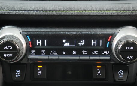 Toyota RAV4, 2025 год, 4 349 000 рублей, 20 фотография