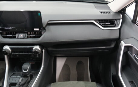 Toyota RAV4, 2025 год, 4 349 000 рублей, 23 фотография