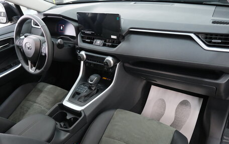 Toyota RAV4, 2025 год, 4 349 000 рублей, 24 фотография