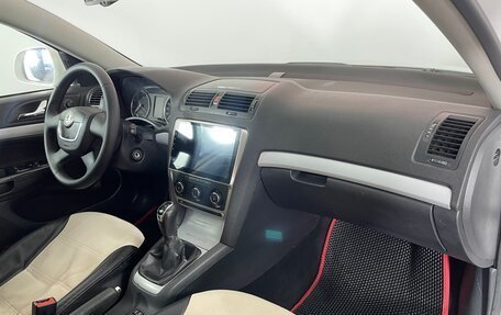 Skoda Octavia, 2011 год, 680 000 рублей, 9 фотография