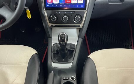 Skoda Octavia, 2011 год, 680 000 рублей, 14 фотография