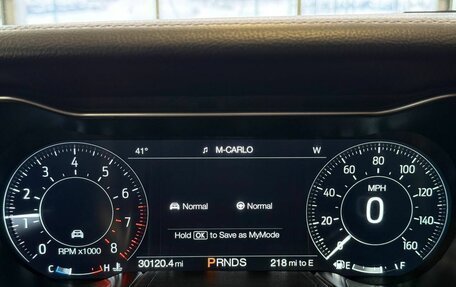 Ford Mustang VI рестайлинг, 2019 год, 2 397 000 рублей, 15 фотография